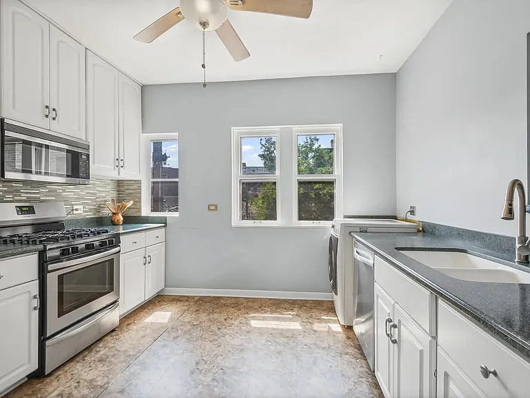 906 Oakton St #2 — Photo 12