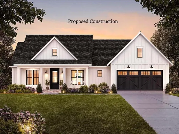 829 Spyglass Hill Dr, Bedford, IN 47421