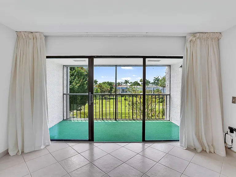 4290 Deste Ct #301 — Photo 15