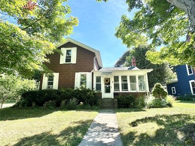 48 N Pearl St, North East, PA, 16428