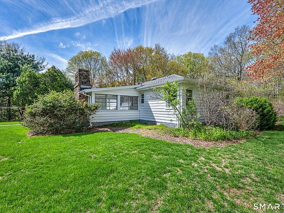 3rd image of 1208 Dunbar Hill Road