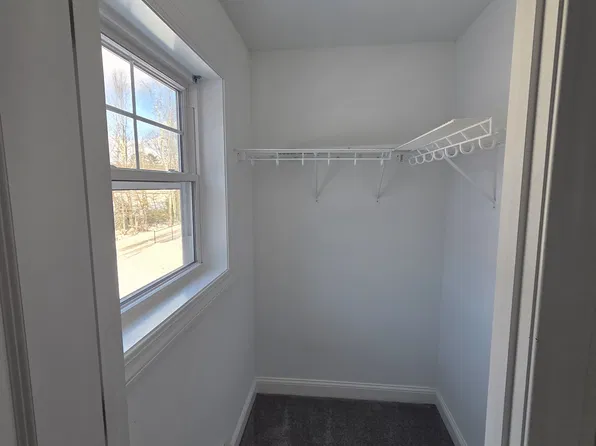 12 Treasure Ln, Naples, ME 04055