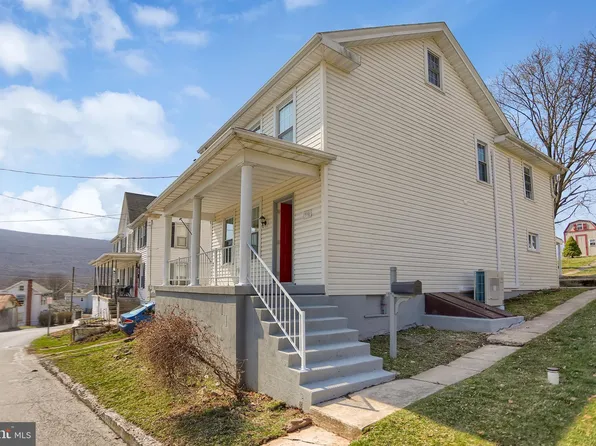 220 N Water St, Williamstown, PA 17098