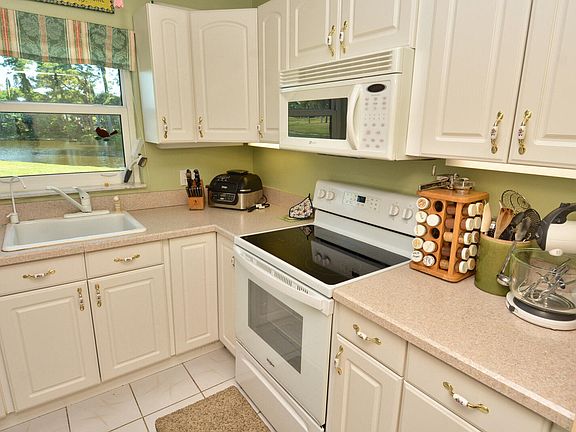 5th image of 1225 NW 21st Street #1701