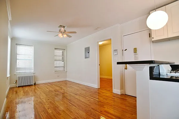 Rented by Warren T Real Estate Corp. | media 19