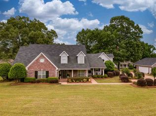 225 Deer Run, Jackson, MS 39209