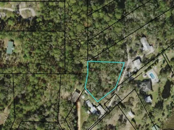 344 Smith Rd, Apalachicola, FL 32320