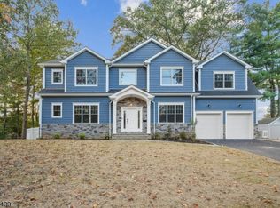 17 Cherry Hill Rd, Livingston, NJ 07039