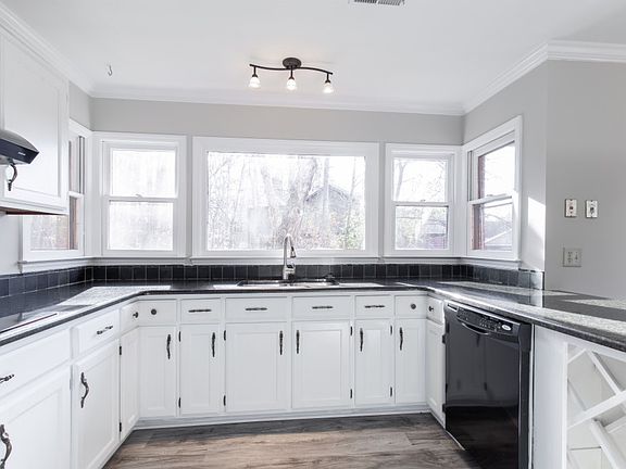 5th image of 7407 Newmans Ln #16