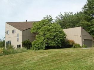 381 Bond Raod, Guilderland, NY 12009
