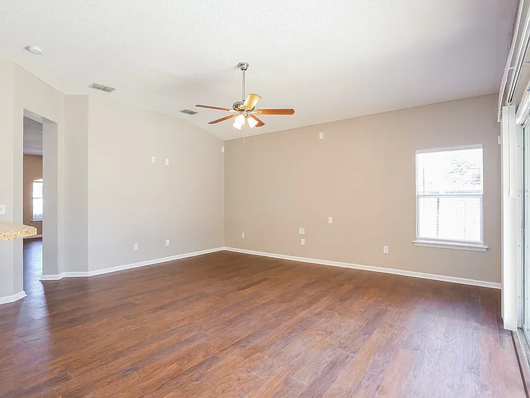 896 Bonaparte Landing Blvd — Photo 5