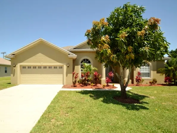 7335 Bent Grass Dr, Winter Haven, FL 33880