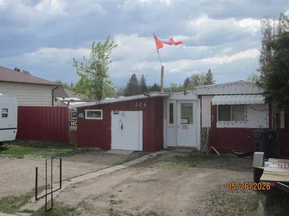 324 S 3rd St W, Coutts, AB T0K 0N0