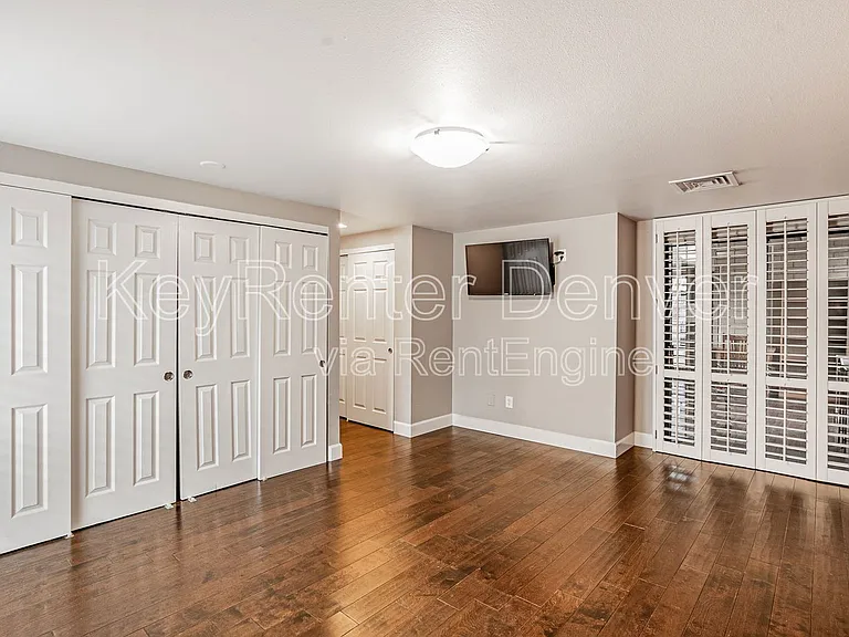 800 N Pearl St #202 — Photo 16