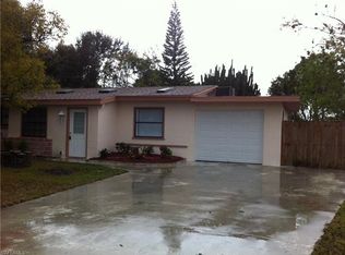 17 Iowa Rd, Lehigh Acres, FL 33936