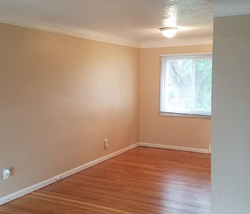 4th image of 18002 Schaefer Hwy #1