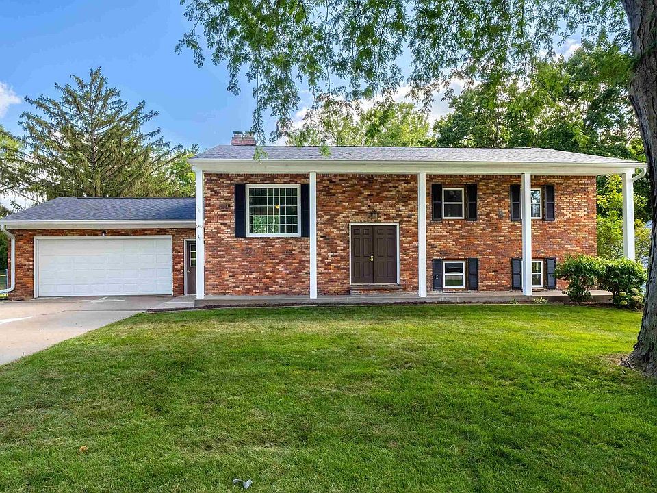 1st image of 640 Oakwood Pl