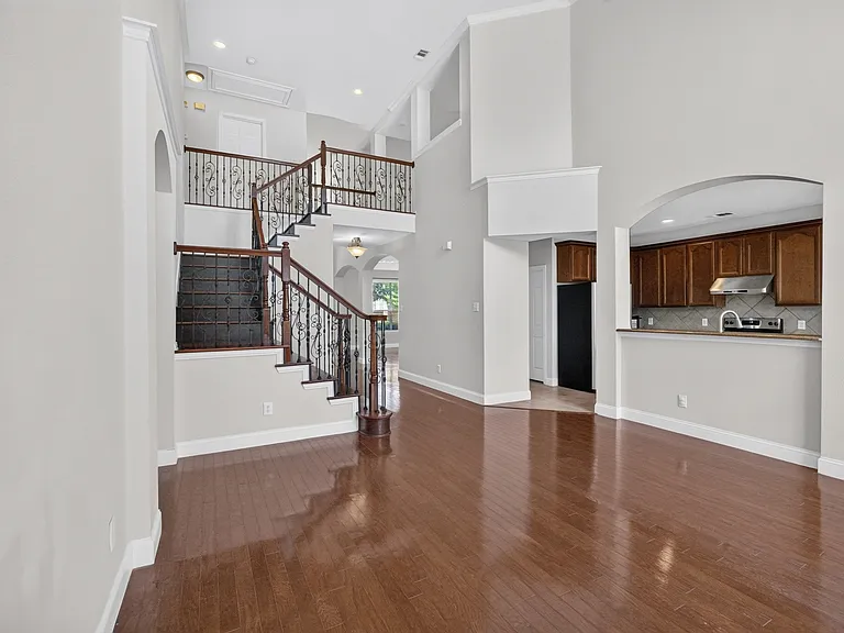 4521 Chaparral Creek Dr — Photo 6