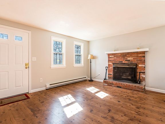 5th image of 300 Falmouth Road APT 16A