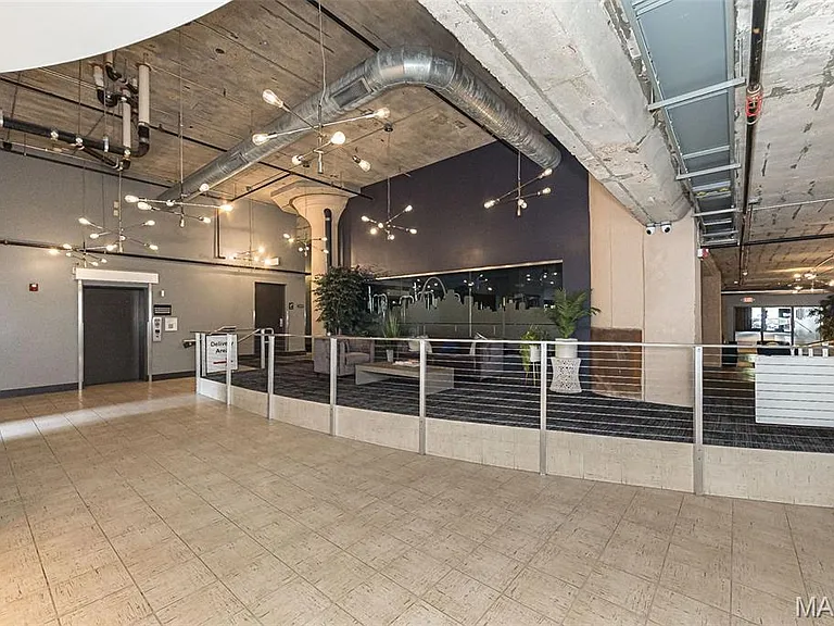 4100 Forest Park Ave #501 — Photo 42