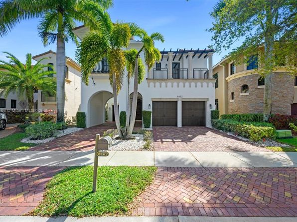 8162 Canopy Ter, Parkland, FL 33076