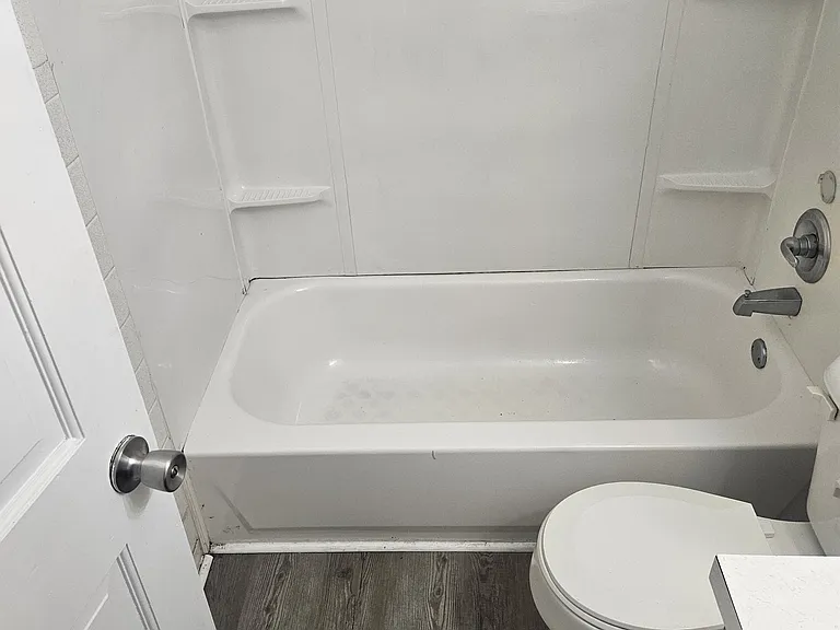 1609 Locust St #B — Photo 7