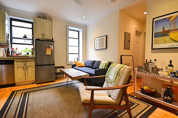 Rented by Bold New York | media 8