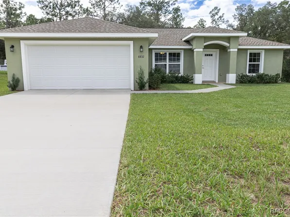 8832 N Paradisea Dr, Citrus Springs, FL 34433