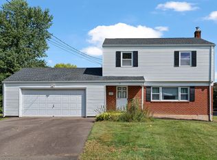 72 Putnam Ln, Enfield, CT 06082