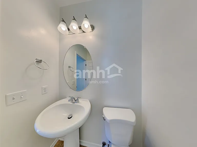 136 W Camino Fuste — Photo 6
