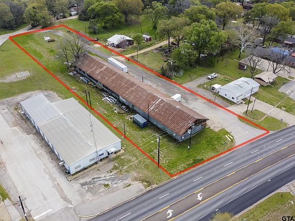 5th image of 119 W Railroad Ave