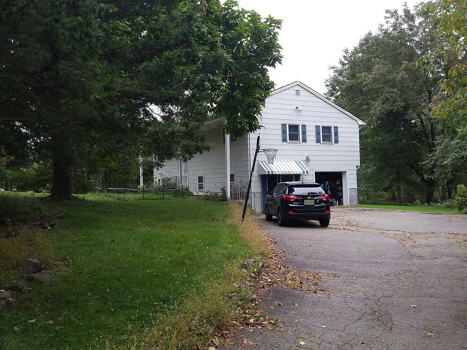 2nd image of 72 Deerfield Dr