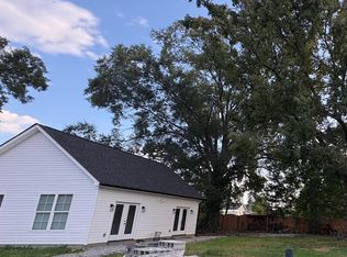 735 Gentry Rd #A, Chattanooga, TN 37421