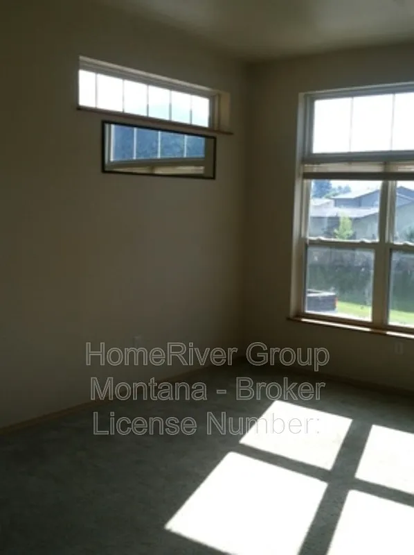 2 bed, 1.0 bath, 1650 sqft, $2,195 — Photo 2