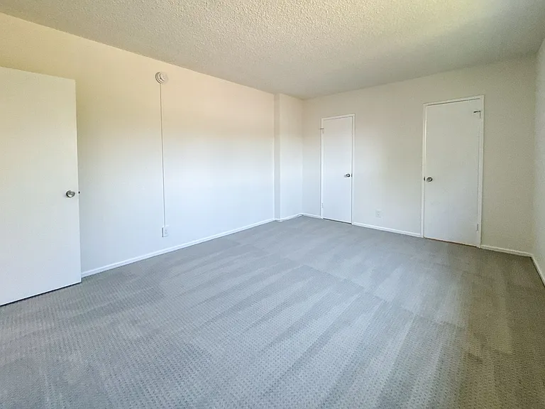1644 Electric Ave #4 — Photo 11
