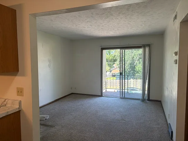 1712 C St #1