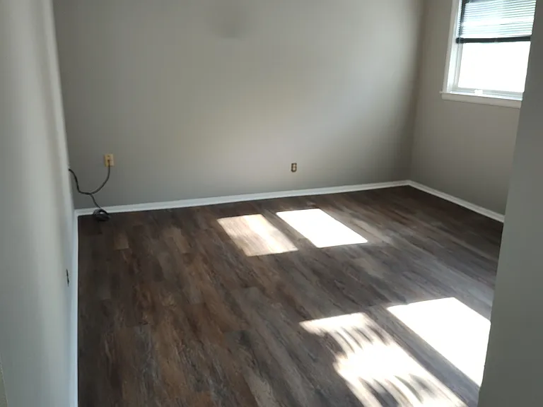 163 Main St #E — Photo 5