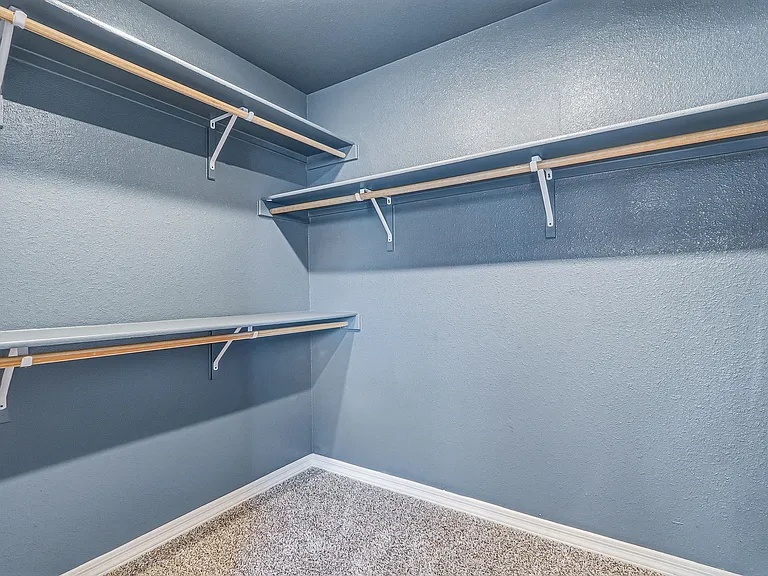 2300 Sammy Cervantes St — Photo 34