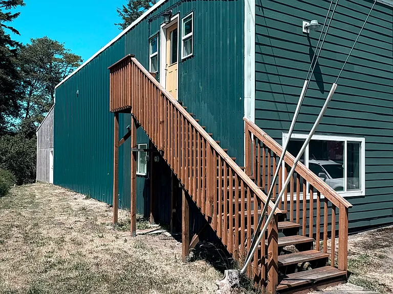 115 2nd Ave SW — Photo 2