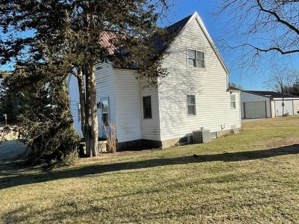 6055 S Coldwater Rd, Remus, MI 49340