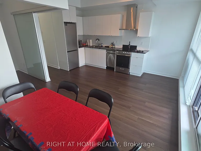 51 E Liberty St #1916 — Photo 5