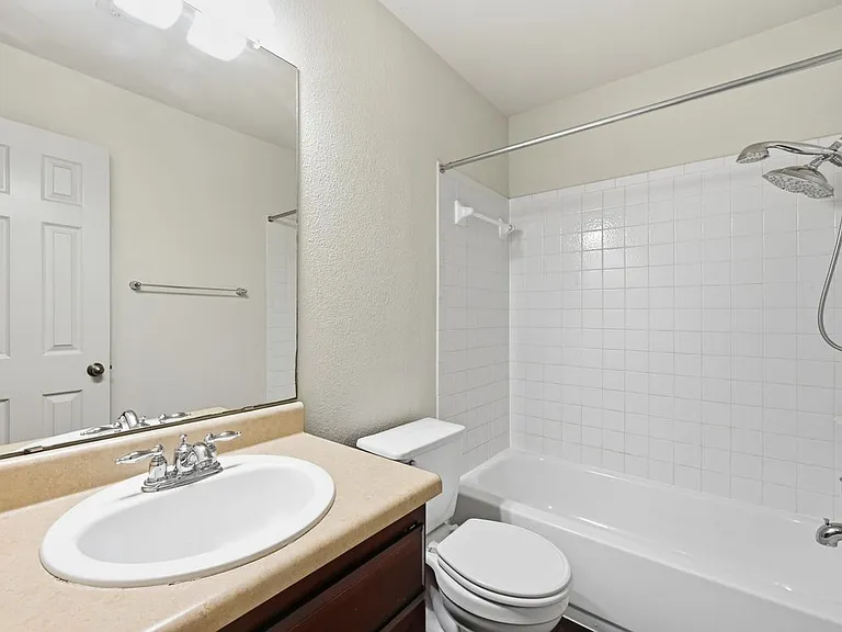 920 Coronation Way — Photo 20