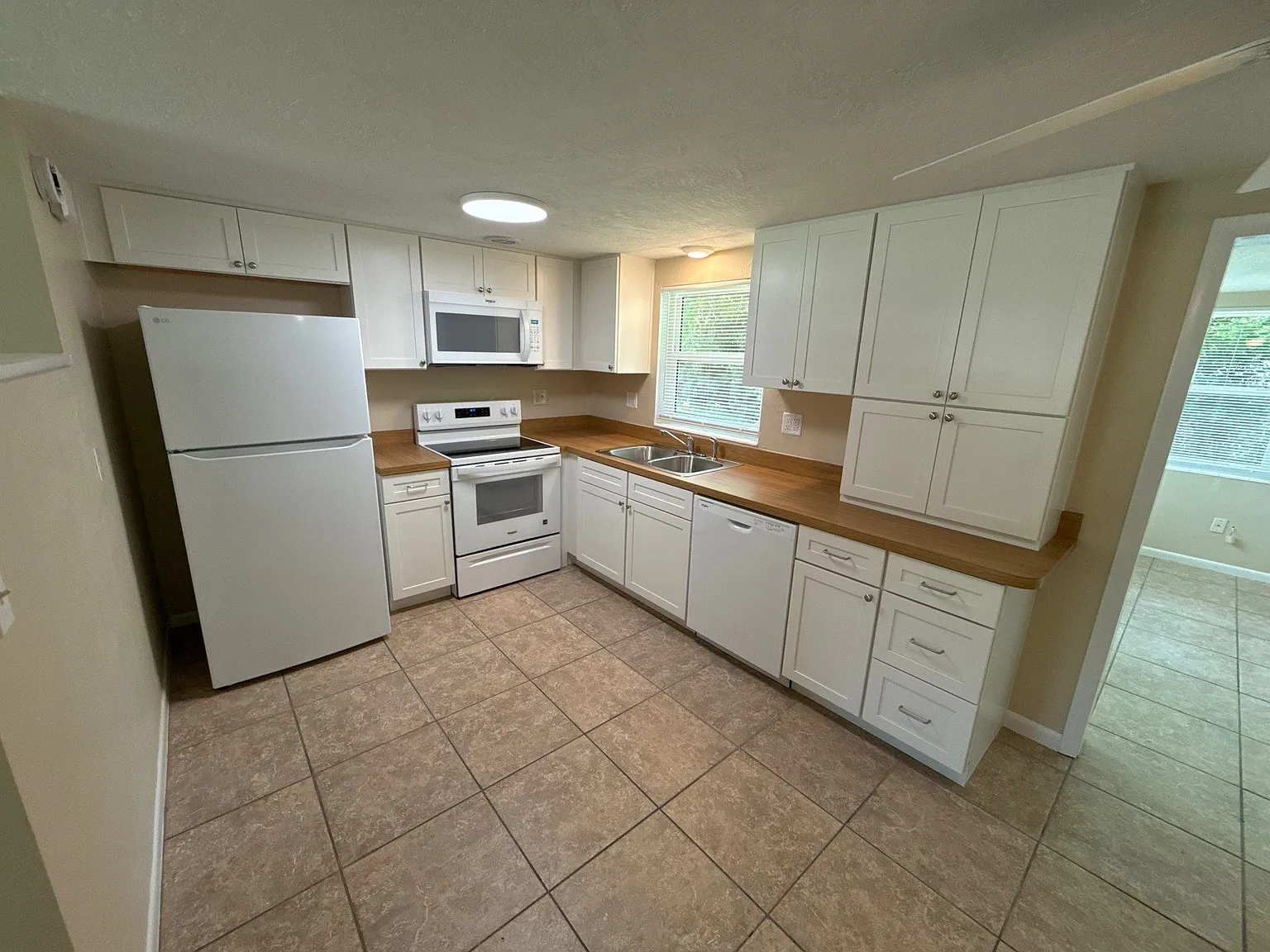 2 bed, 840 sqft, $1,500 — Photo 1