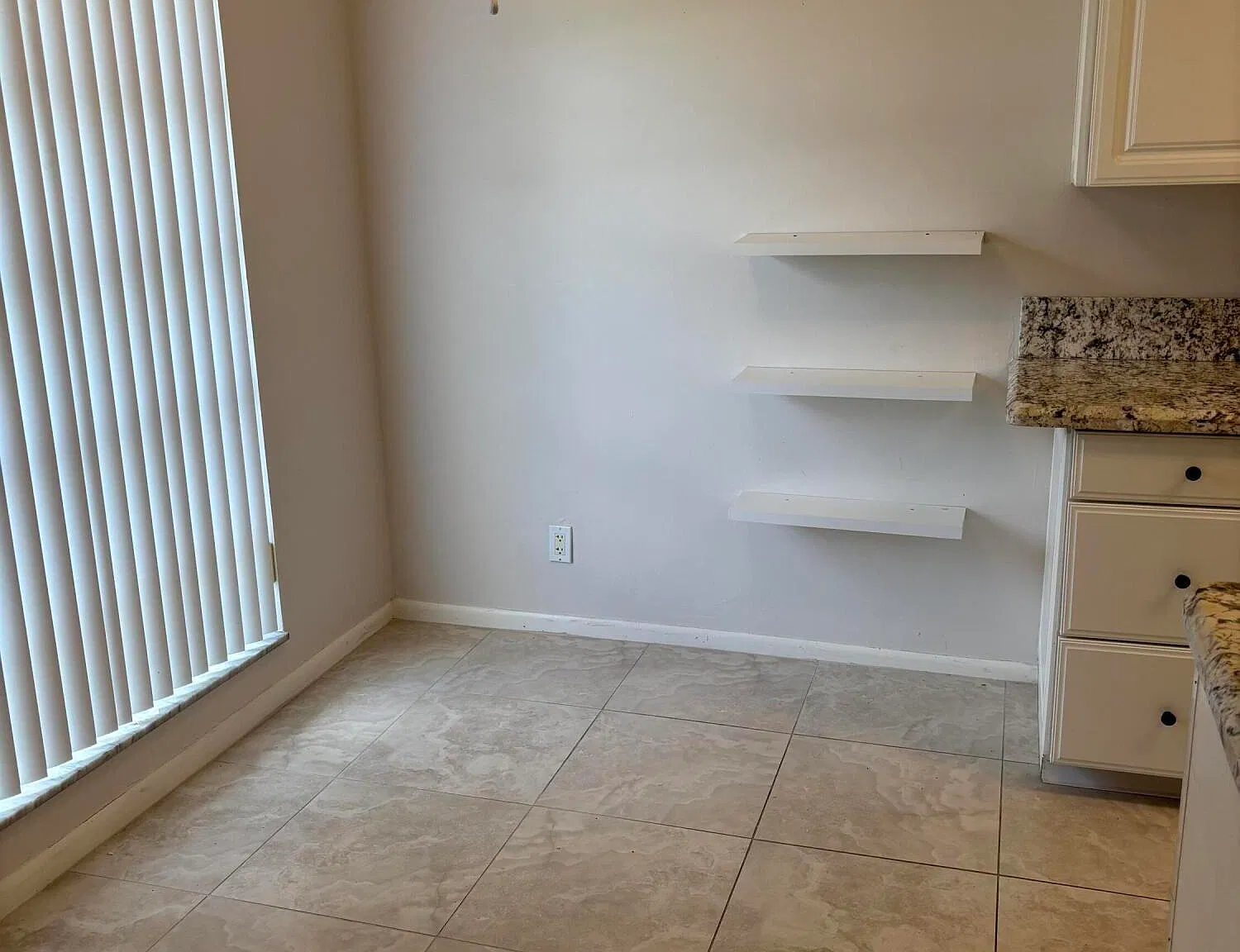 2 bed, 2.0 bath, 1332 sqft, $2,000 — Photo 2