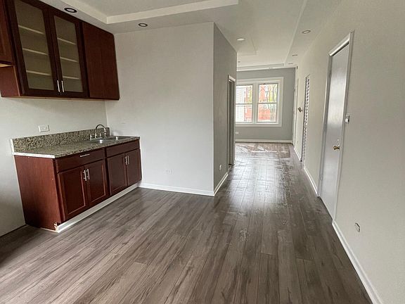 2nd image of 4741 S Hoyne Ave #2