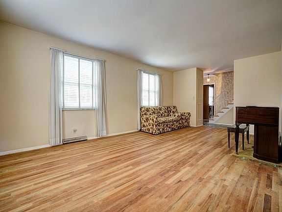 5th image of 2368 Harrywood Ct