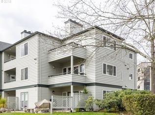 4990 SW Landing Dr APT 301, Portland, OR 97239
