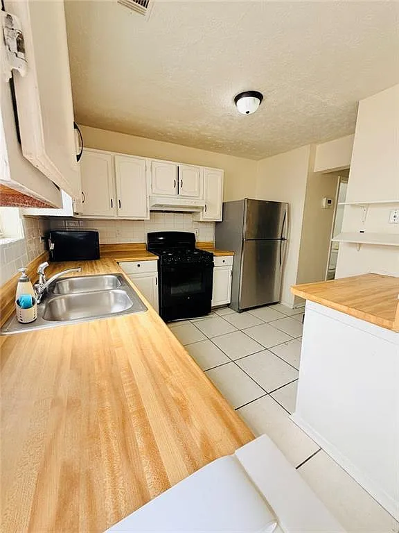 2 bed, 2.5 bath, 1160 sqft, $1,600 — Photo 4