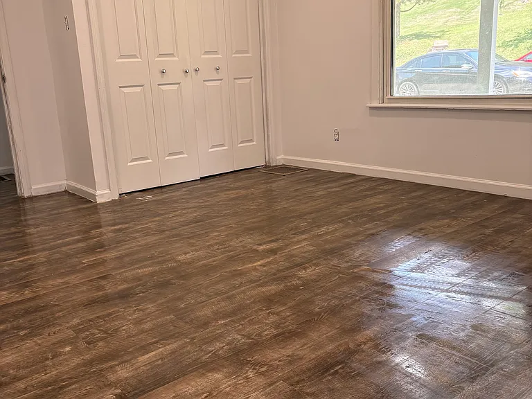 85 Main St — Photo 5