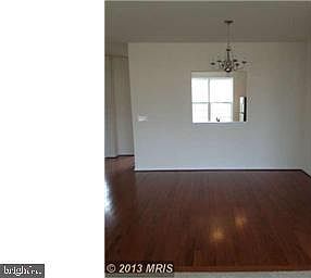4th image of 3598 Glouster Dr